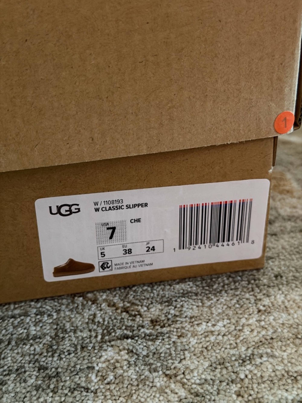 Ugg slipper - Picture 3 of 4